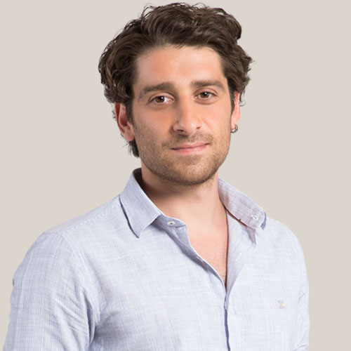 Bora Akkaş