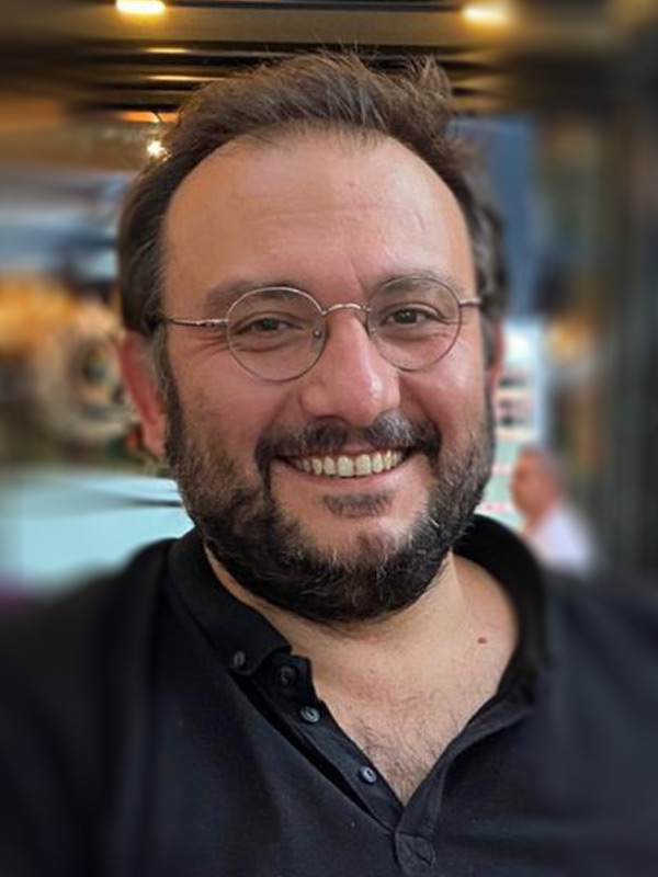 Öncü Alper