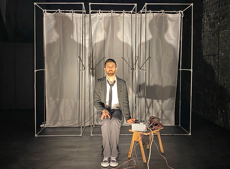 Absürt Senfoni Galeri 6