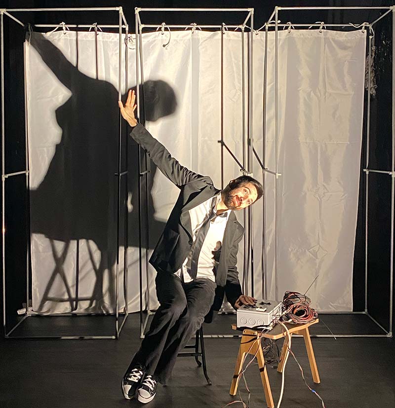 Absürt Senfoni Galeri 7