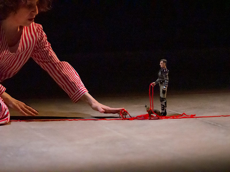 Bir Delinin Güncesi ve Öteki-Ben Galeri 3