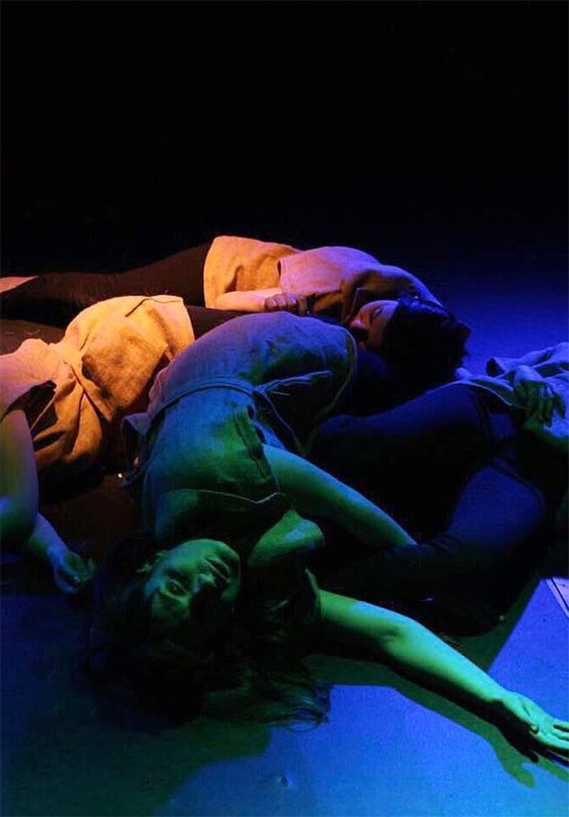 Her Yerden Çok Uzakta Galeri 2