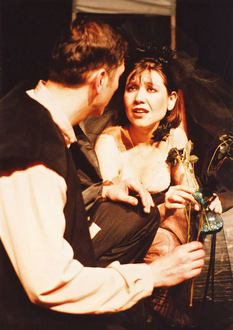 İlk Kadın Galeri 7