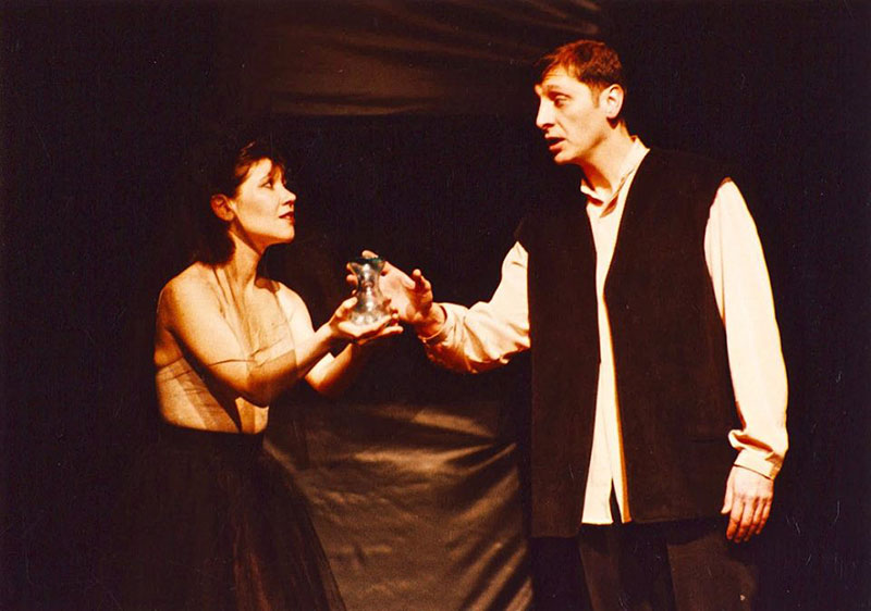 İlk Kadın Galeri 9