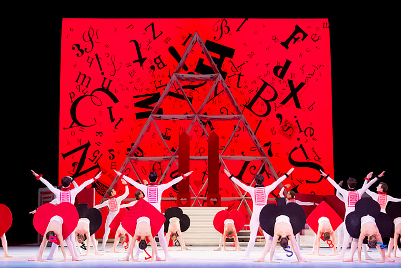 Royal Opera House Gösterimi: Alice's Adventures in Wonderland Galeri 2