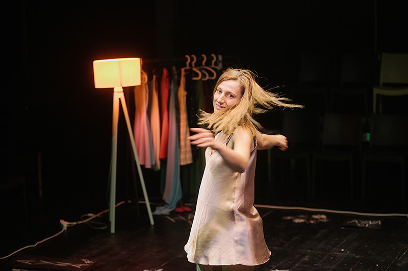 Tırnak İçinde Hizmetçiler Galeri 5